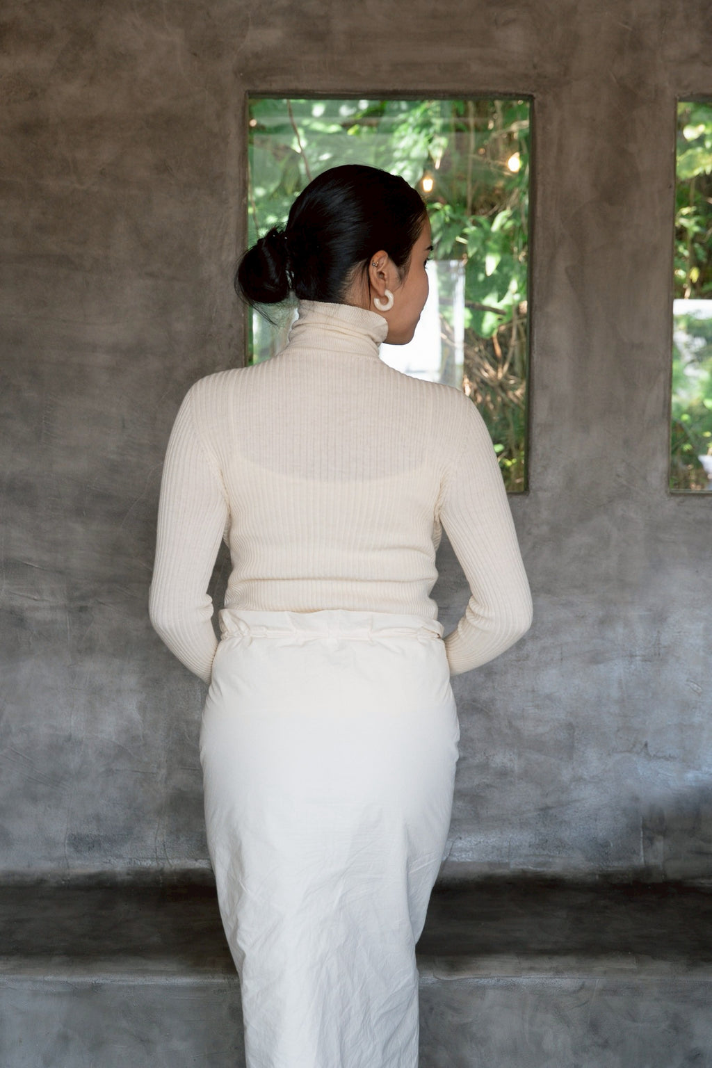 KO9（こきゅう）ホリスティックウェア Airy turtleneck | エアリータートルネックコーディネート例