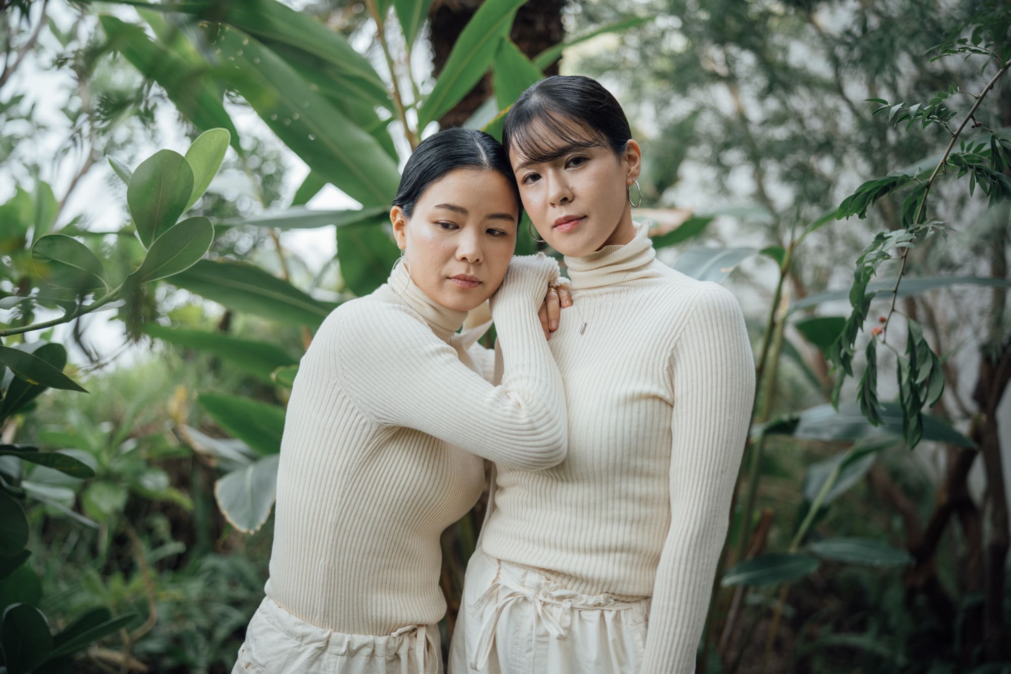 KO9（こきゅう）ホリスティックウェア Airy turtleneck | エアリータートルネックコーディネート例